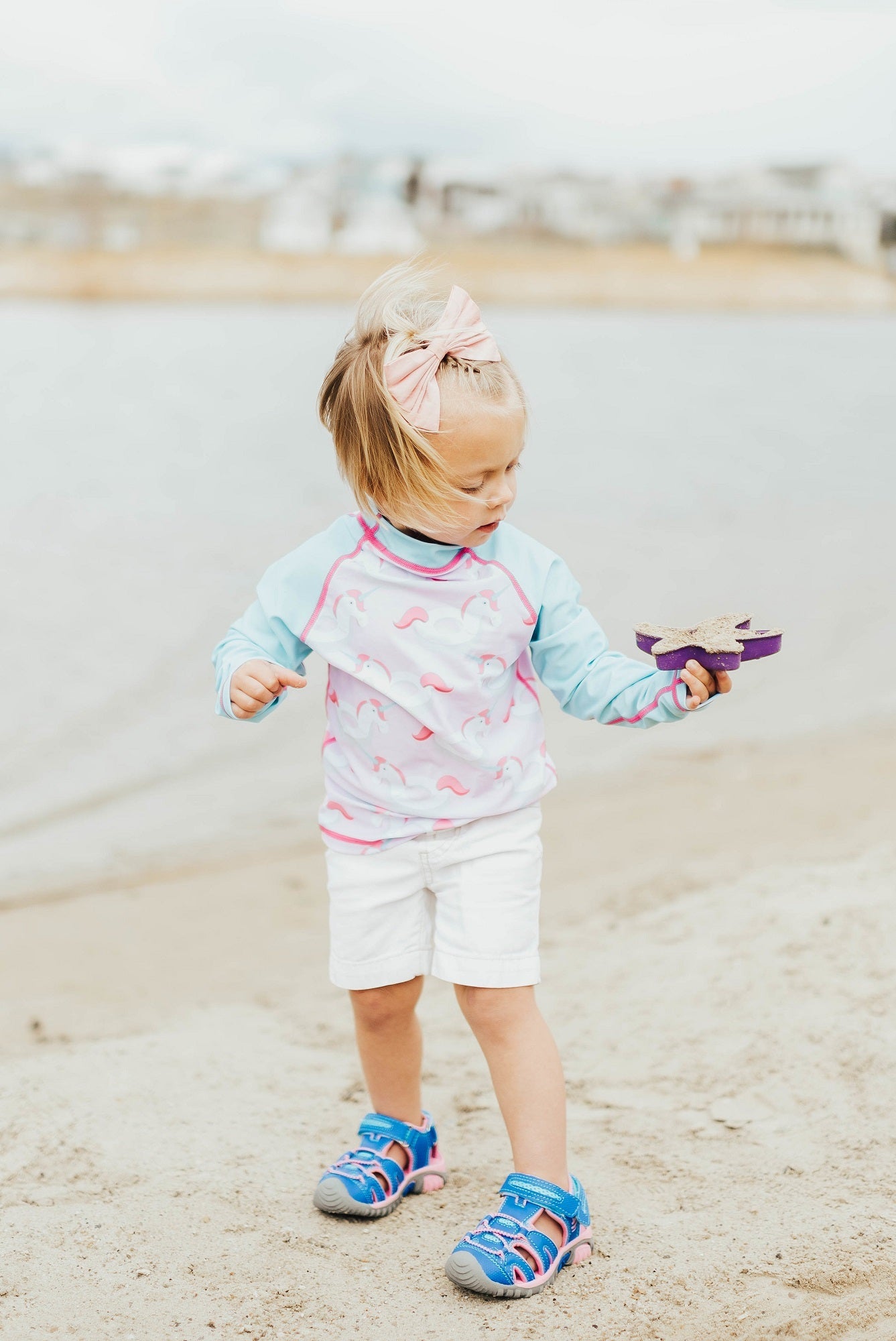 Oakiwear Rash Guard Long Sleeved Swimming Surf Shirt Boy Girls, Unicorn Shore