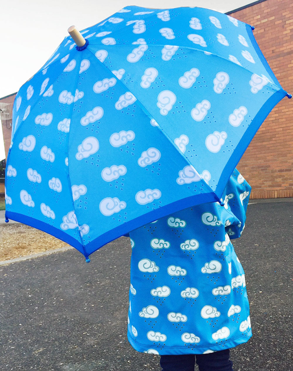Oakiwear Kids Childrens Youth Folding Umbrella, Clouds